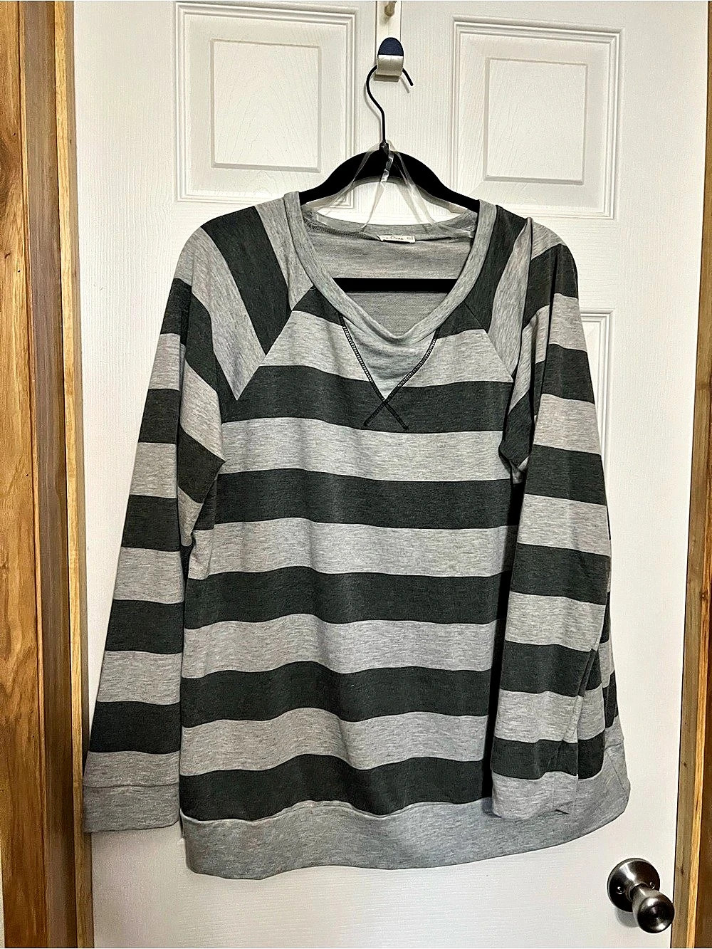 e.C. Cuna Striped Long Sleeve Top in Gray & Black Like New